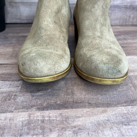Lucky Brand Women’s “Barough” Taupe Suede Ankle Booties - Size: 7 - Picture 3 of 13